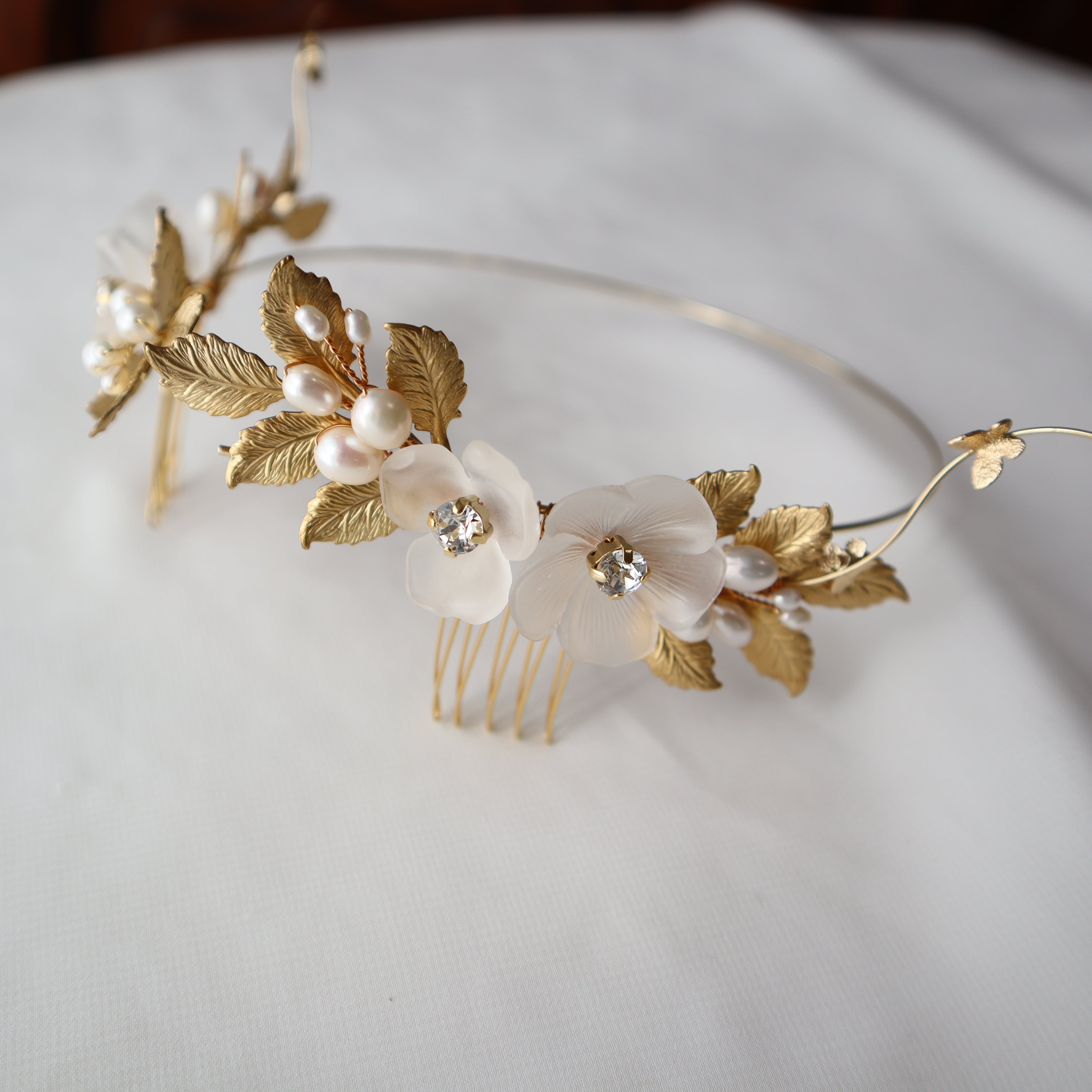 White flower bouquet バックカチューシャ | Dear Lady accessories