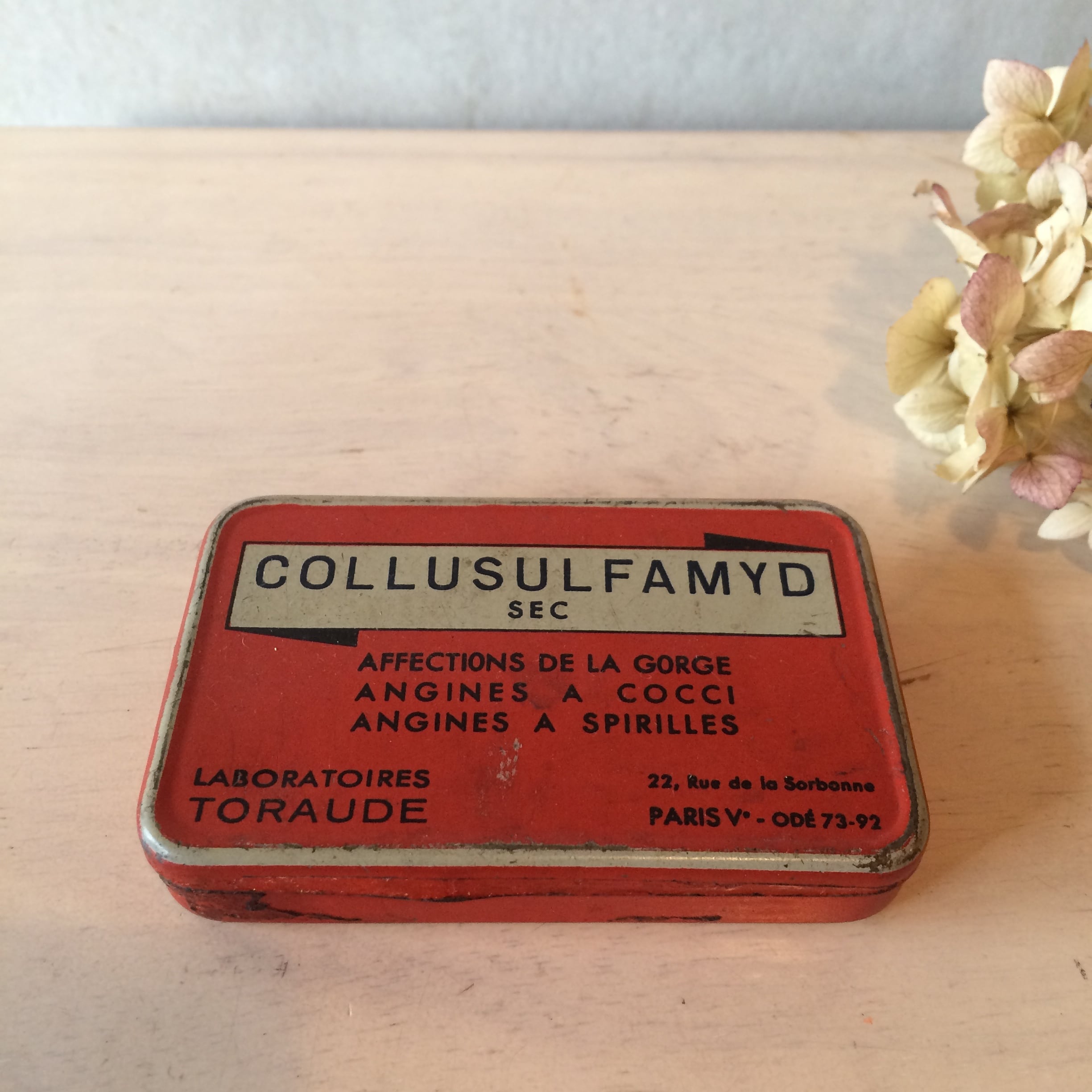 フランス ヴィンテージ ブリキ 缶 TIN缶 ビーズ