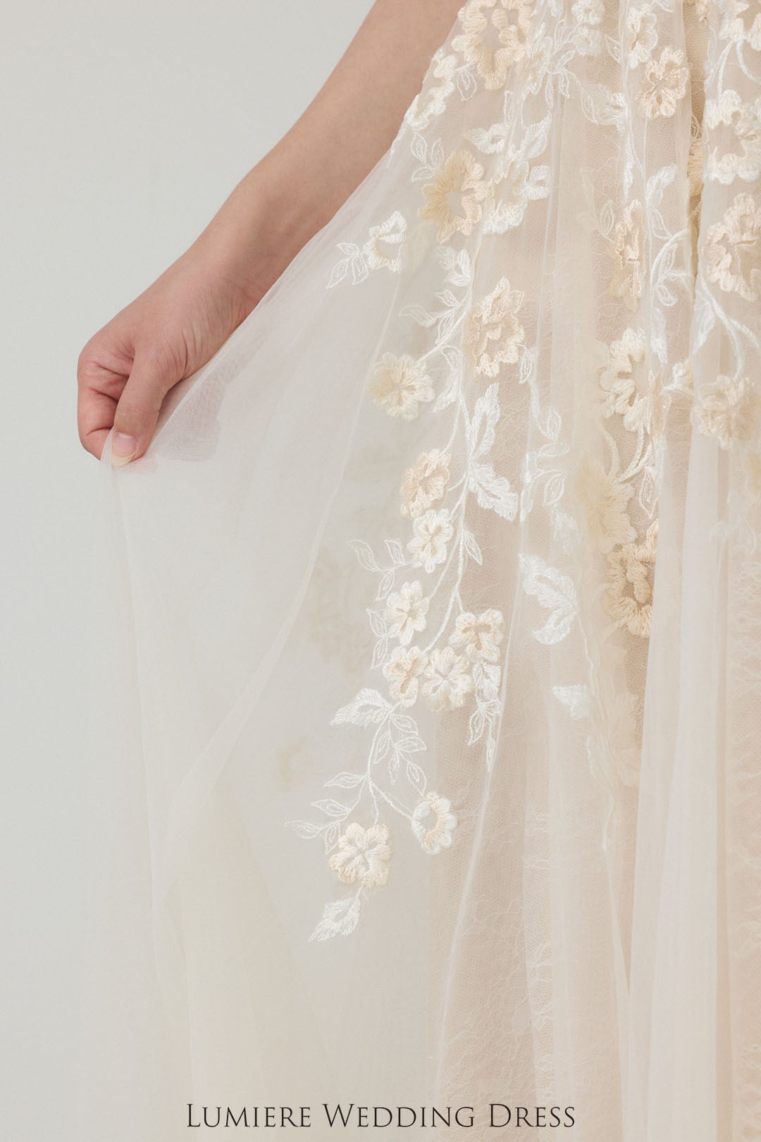 Miranda [R-7-mi] | Lumiere Wedding Dress