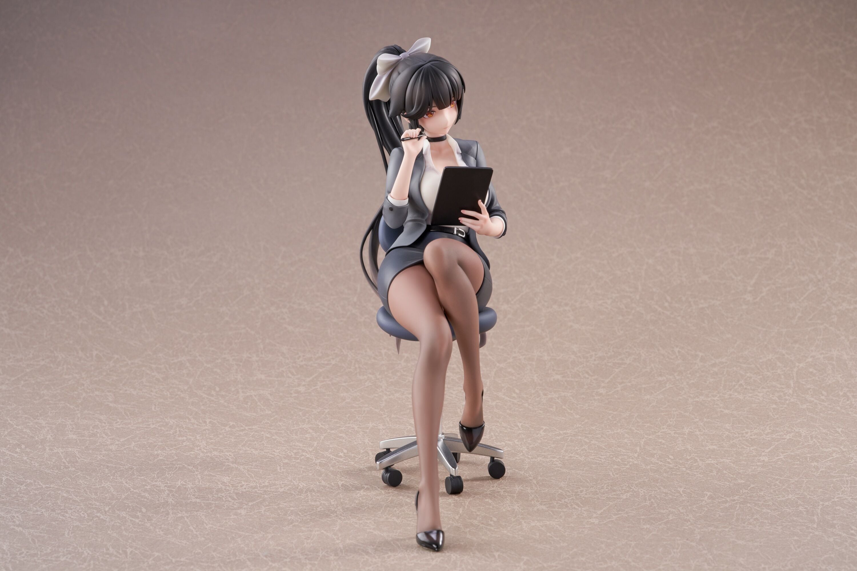 取り寄せ商品＞アズールレーン 高雄 OL Ver. 1/6 完成品
