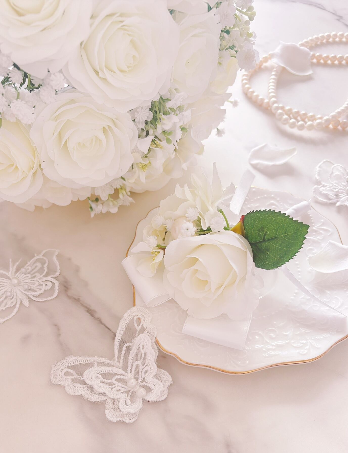 【再販×2】くすみローズ×ユーカリのクラッチブーケset◆ white様 ♡Prima donnna♡ ホワイトローズとカスミソウのクラッチブーケ