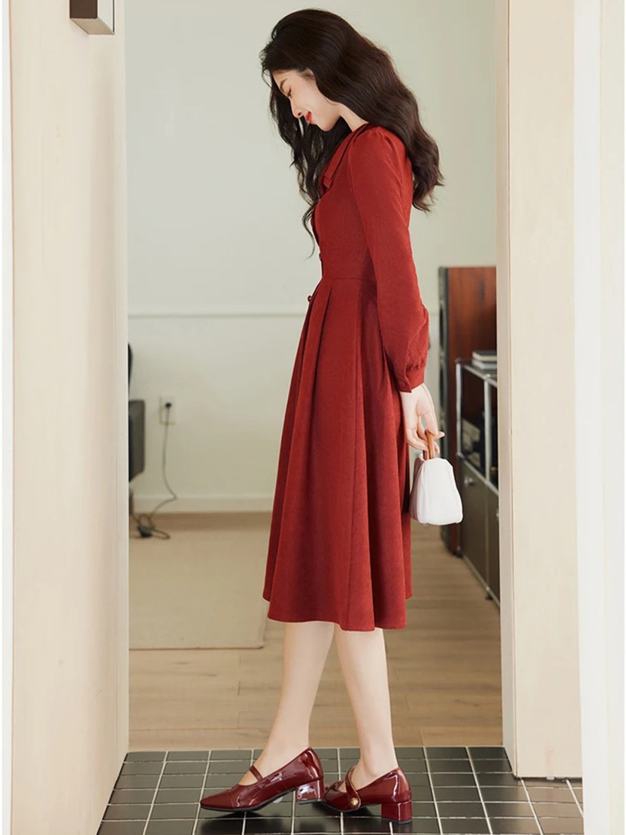 【0093】Red Vintage Front Button Long Sleeve Dress