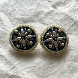 ＜14KGF＞Bead embroidery earrings ✳︎ ホワイト