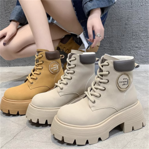 【送料無料】 スニーカー ブーツ 2色 ショート 厚底 丸トゥ ごつごつ マウンテンブーツ スウェード 可愛い 大人可愛い きれいめ シンプル カジュアル コンサバ 大人 上品 おしゃれ お洒落 こなれ感 高見え ラフ ガーリー 無地 冬 雪 防寒 10代 20代 30代 40代 レディース 女性用 通学 通勤 デート お出かけ 女子会 お呼ばれ 休日 お茶会 授業参観 二次会 デイリーユース 普段使い オルチャン 韓国系 ファッション スタイル 定番   インスタ映え ブラウン オフホワイト