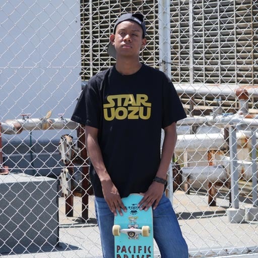 STAR UOZU Tシャツ ブラック×ゴールド