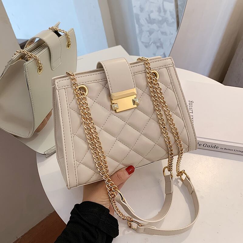 Lingge刺繍糸小さなバッグ女性バッグ2020新しいトレンディなファッションオールマッチinsメッセンジャーバッグネット赤シングルショルダー小さな正方形のバッグ Tiancai_Wing_Bag23970755673