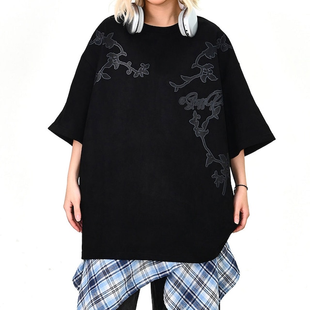 グラフィックアウトラインルーズシルエットTシャツ 2col R01692