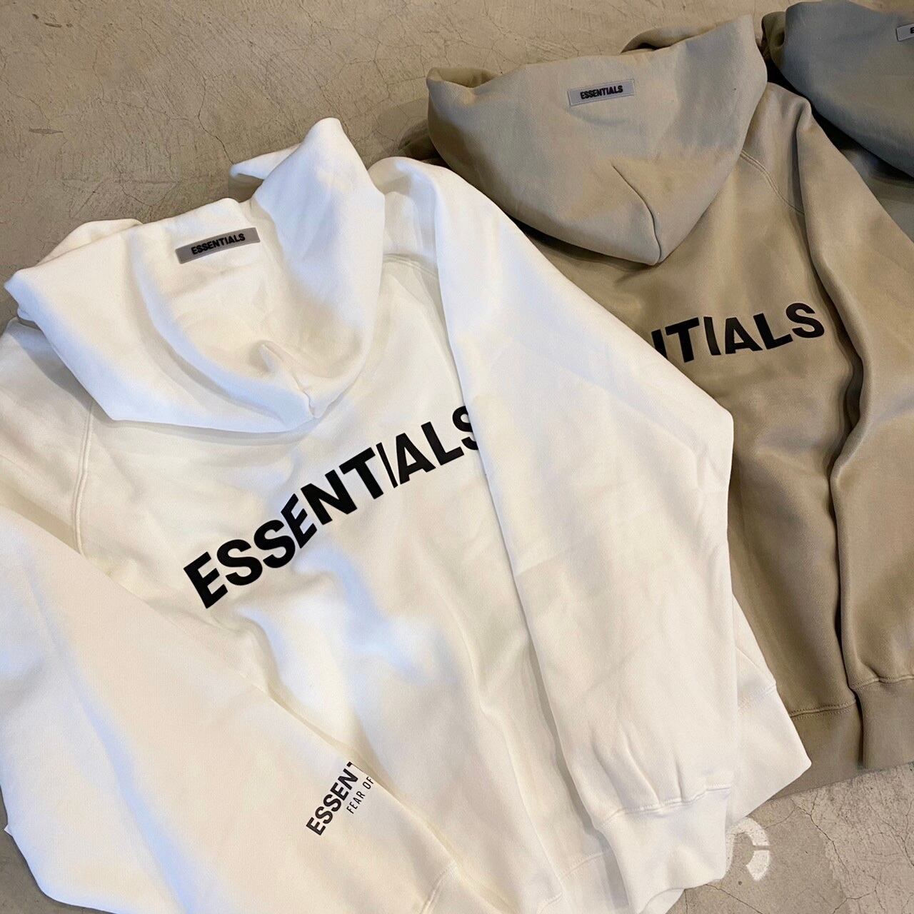 ESSENTIALS ジップパーカー¥27000→¥22000+tax