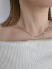 Cut Snake Chain Necklace