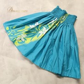 フラダンス 衣装 ALOHA STANDARDS アロハスタンダード パウスカート ブルー系 花柄 植物柄 ハワイアンプリント ハワイアン アロハ フラ ダンス レッスン 練習 ハワイアンダンス シングル スカート フレア 水色 黄緑 白 グリーン系 ホワイト系 華やか さわやか かわいい おしゃれ 日本製