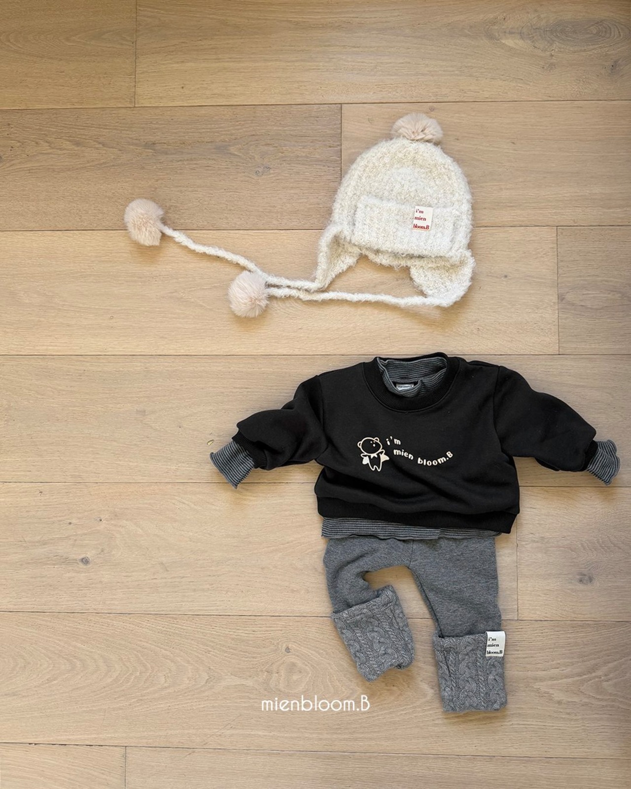 mien bloom B［取寄］buglepompom bonnet 26winter
