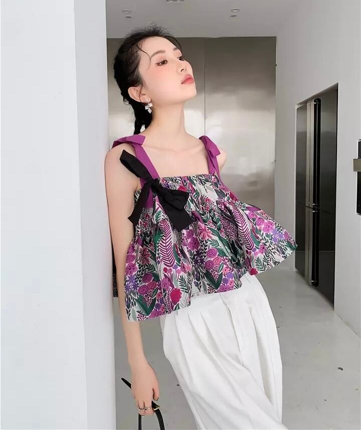 3size / フラワーペプラムキャミトップス