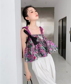 3size / フラワーペプラムキャミトップス