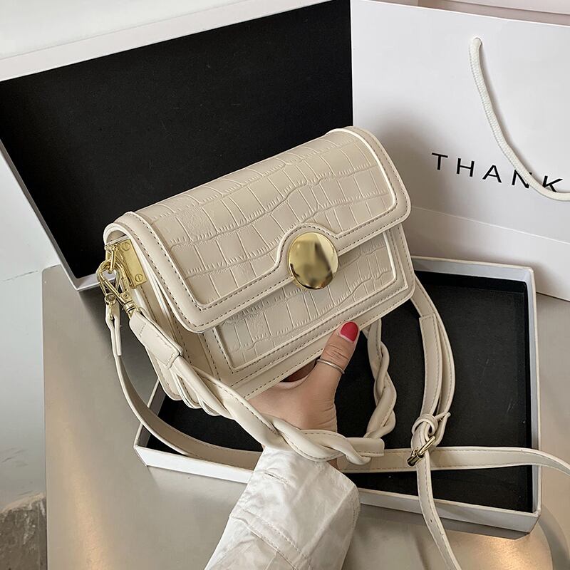 夏の小さなバッグハンドバッグ2020新しいトレンディなファッションハイエンドのショルダーメッセンジャーバッグの質感の多目的な小さな正方形のバッグ Tiancai_Wing_Bag4717495