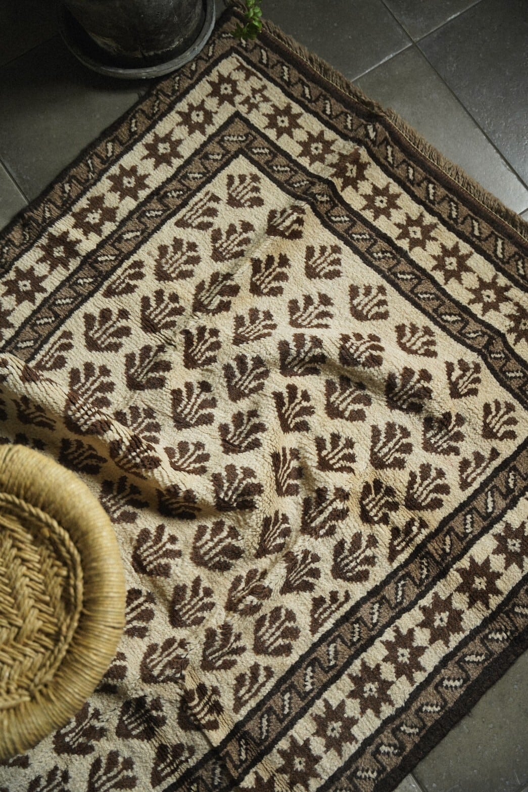 1151-Vintage Taimani rug | 手織りのヴィンテージラグ専門店 1151-Vintage Taimani rug | 手織りのヴィンテージラグ専門店
