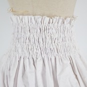 フラダンス 衣装 パウスカート ホワイト系 ハレハワイイ 日本製 ハワイアンプリント アロハ ハワイアン バラ柄 フラ ダンス レッスン 練習 フラワープリント オールホワイト シンプル かわいい おしゃれ 上品 ふんわり シングル スカート フェミニン エレガント ハワイアンファッション コーディネート ふんわりシルエット ダンスウェア リゾートスタイル レディース