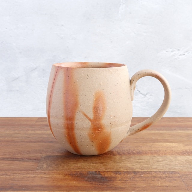 備前焼　マグカップ（丸）【緋襷 / ヒダスキ】