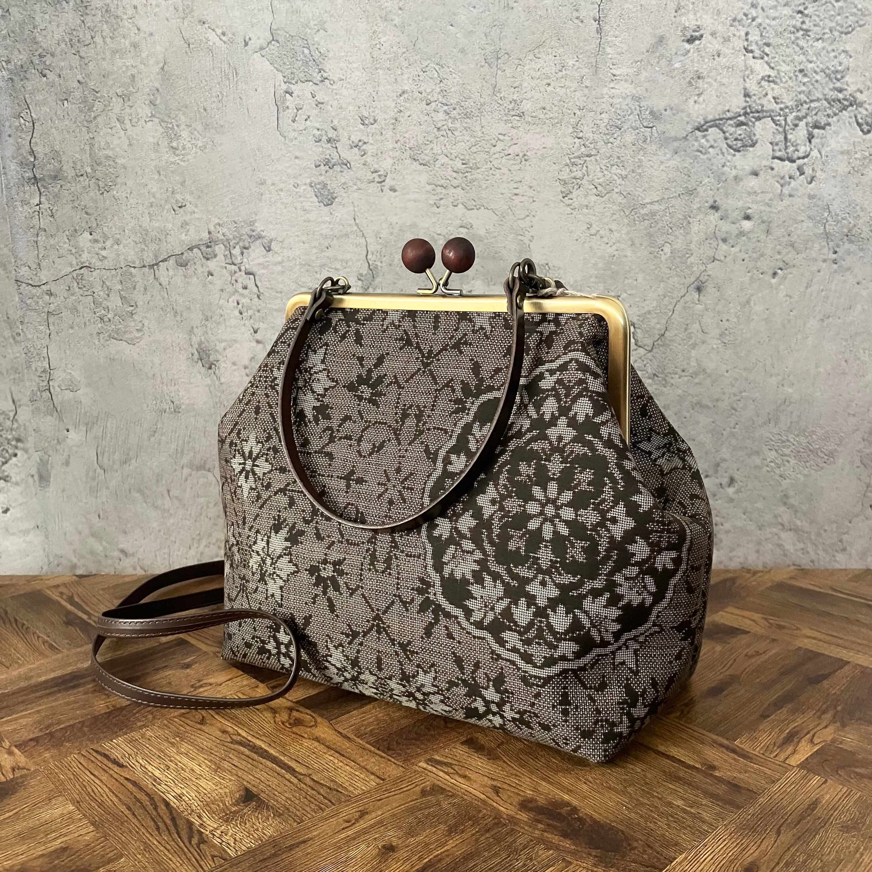 本場泥大島紬 花唐草 がま口バッグ ハンドメイド 着物バッグ 持ち手