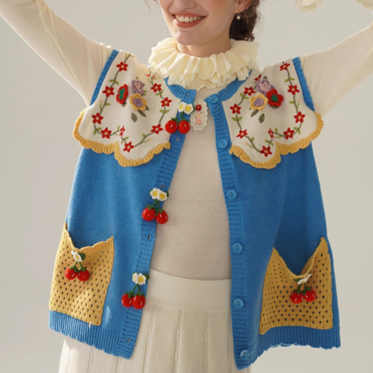 【4color】さくらんぼの唄レース刺繍ベスト 《Y0382》