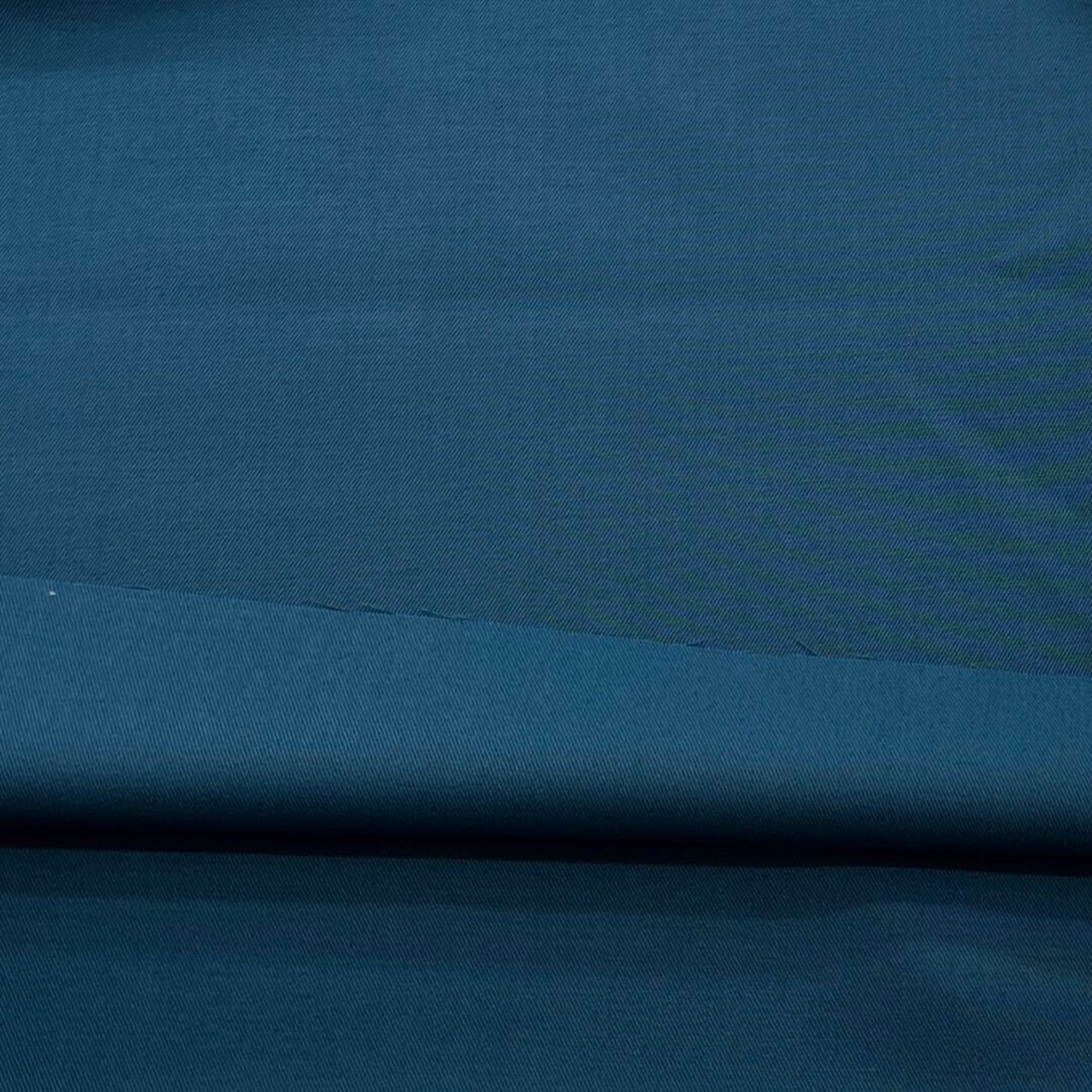 ★TC779◆2ｍ◆ウールポリエステル混AW向きツイル生地生地◆濃ブルー