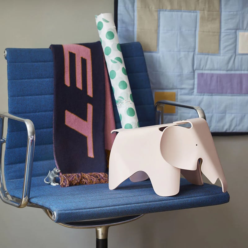 イームズ エレファント スモール RE ［ ヴィトラ ］ | REAL Style