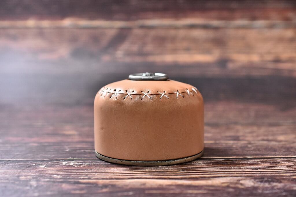 キャンプのお供に。OD缶110サイズ用レザーカバー S-N 110 | gnrlstndrd