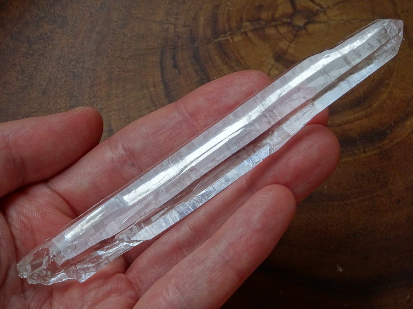 ディアマンティーナ産レーザークリスタル ~光の純度~ | Pay ID