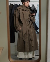 予約販売 | i’m here : - HAOLI TRENCH COAT ：Khaki｜フード型ストール／2WAYトレンチ／和洋折衷の羽織