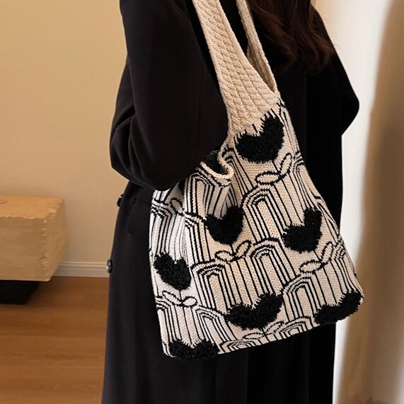 Heart pattern knit bag S70