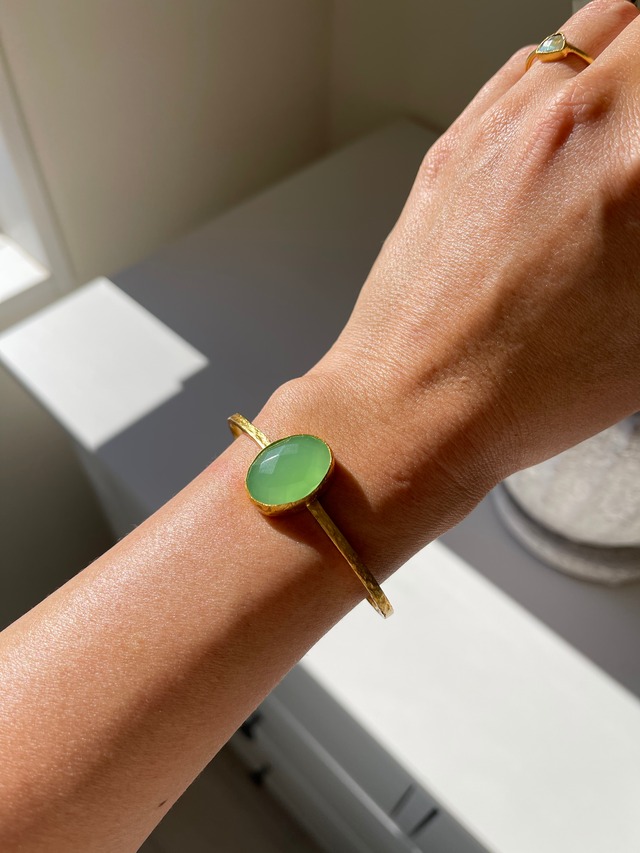 Green chalcedony bangle/グリーンカルセドニーバングル