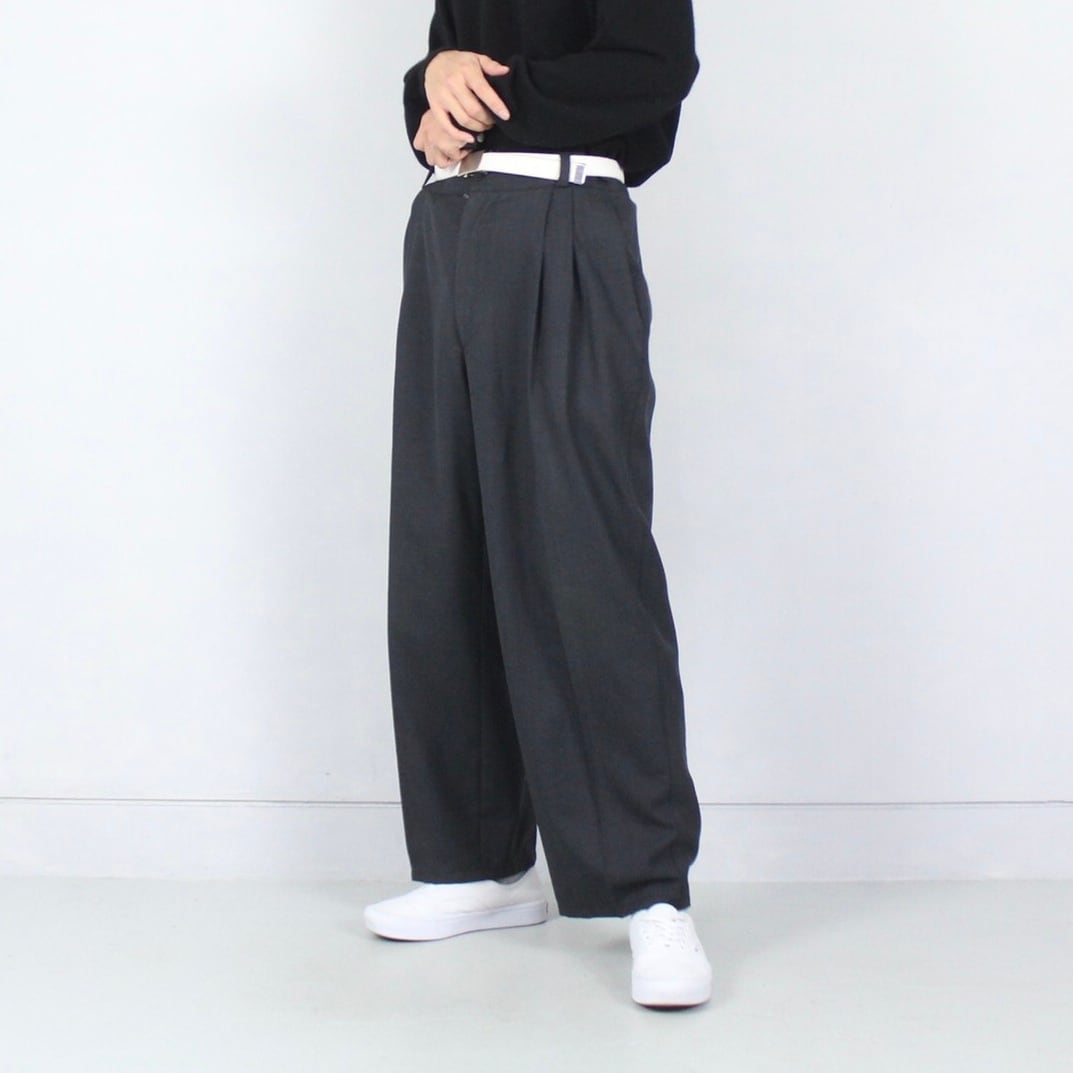 GIANNI VERSACE チャコールグレー 2タックワイドスラックス【CO-1498
