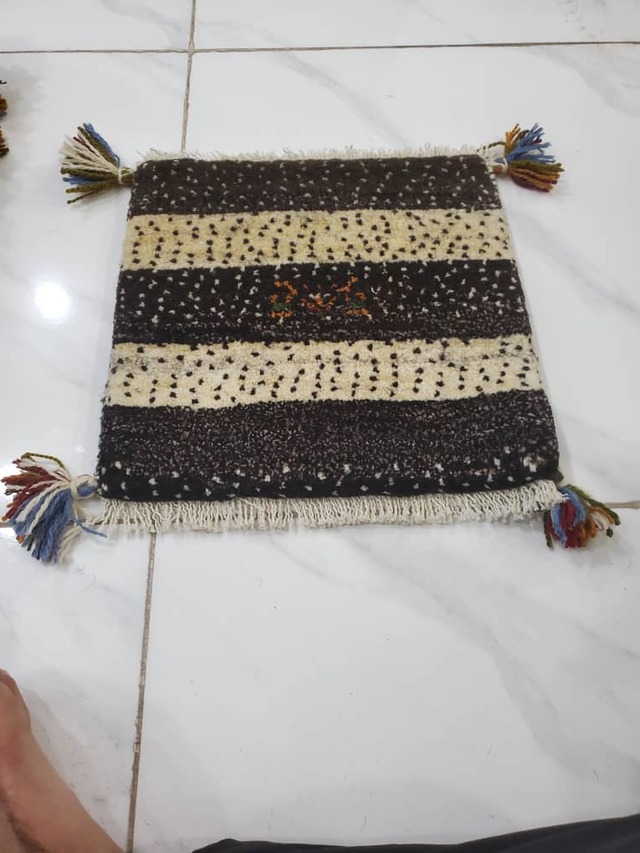 絨毯クエスト78【No.189】Gabbeh　ギャッベ　※現在、こちらの商品はイランに置いてあります。ご希望の方は先ずは在庫のご確認をお願いします。