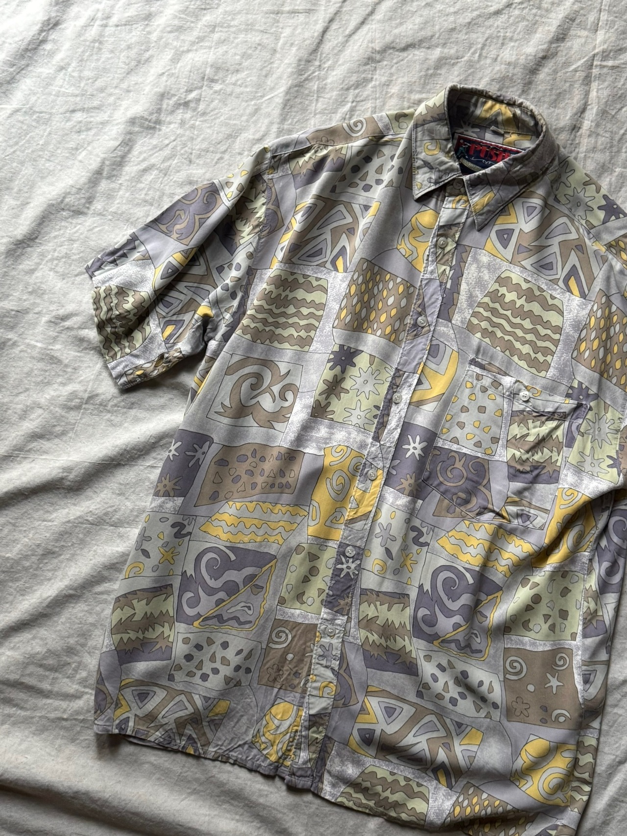 Pale color pattern S/S shirt