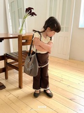 韓国子供服 / BANANA J / 26Autumn / ボンボン パフスリーブTシャツ / 秋服 / キッズ *XS~JS*