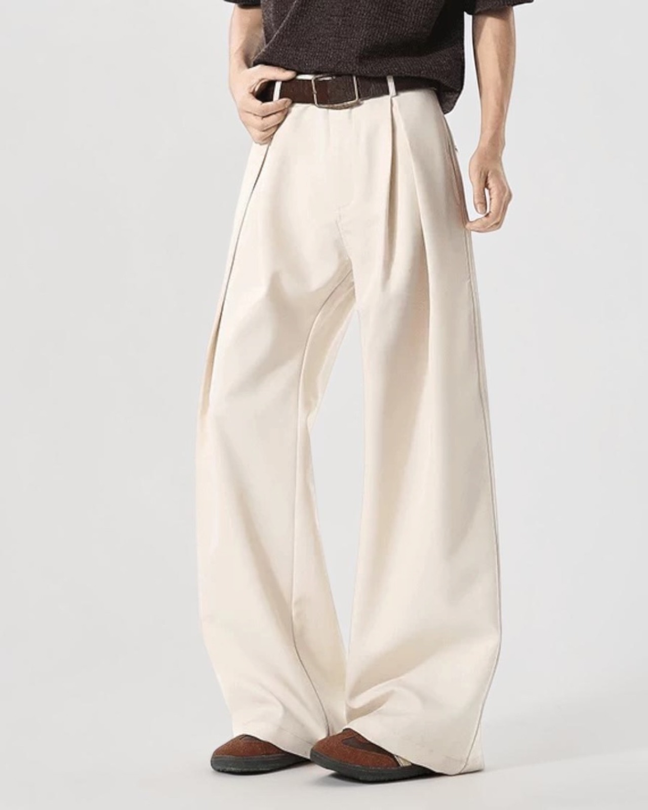 Deep Tuck Wide Pants（95％/70％/10％）