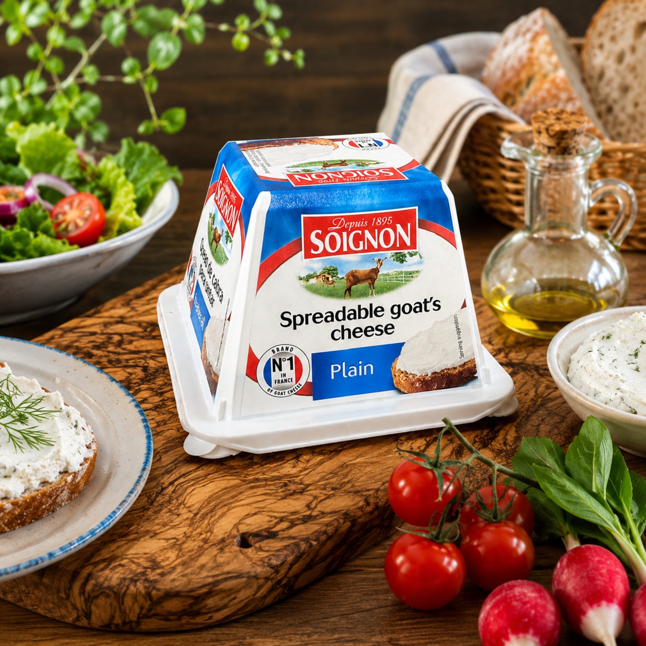 フランス産 ソワニヨン 山羊乳チーズ スプレッドタイプ シェーブル ナチュラルチーズ ピラミッド型 150g Soignon Spreadable Goat Cheese | French Chevre Natural Cheese, Pyramid Shape 150g