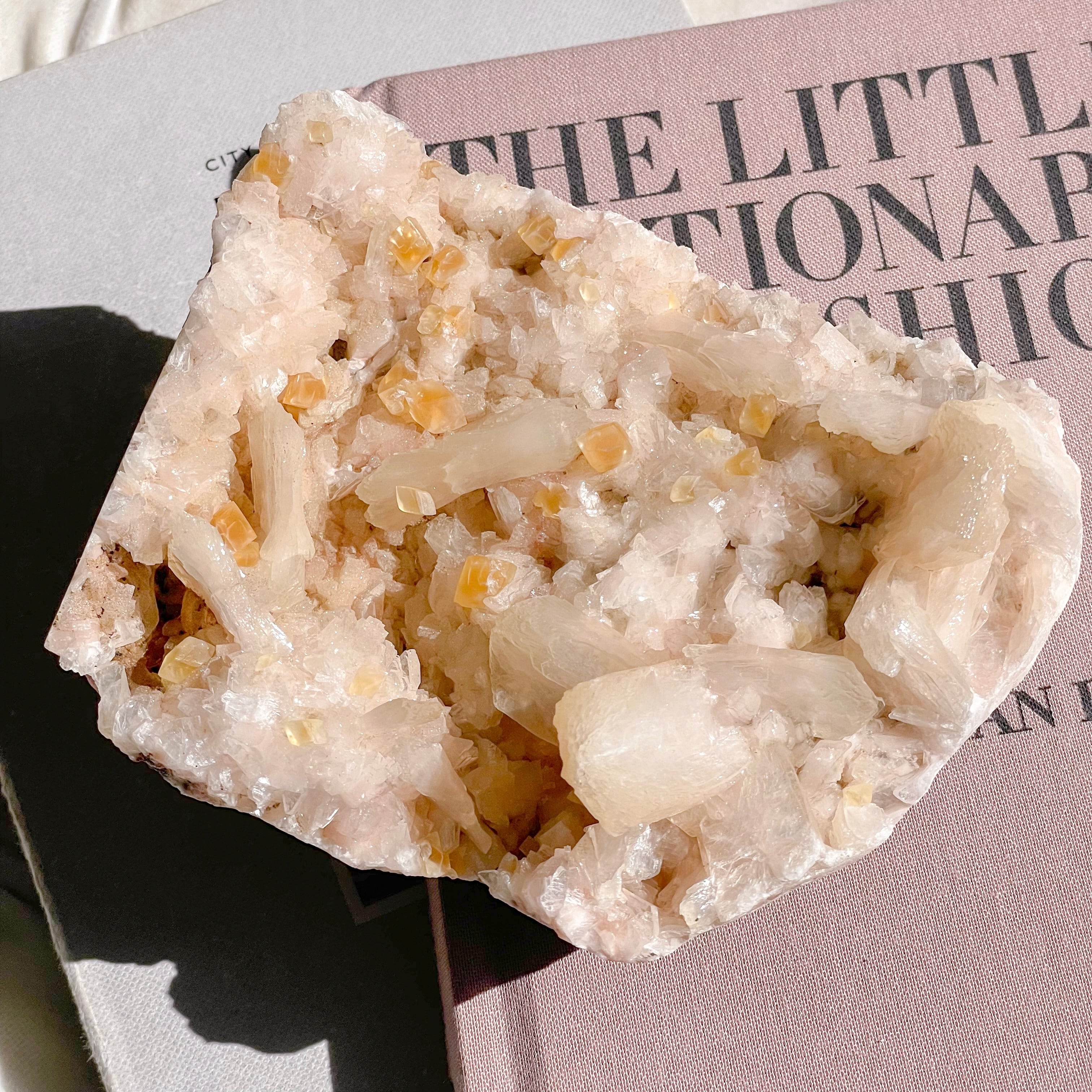 Candy Calcite on Pink Stilbite 3 ✧ キャンディ カルサイト ピンク スティルバイト