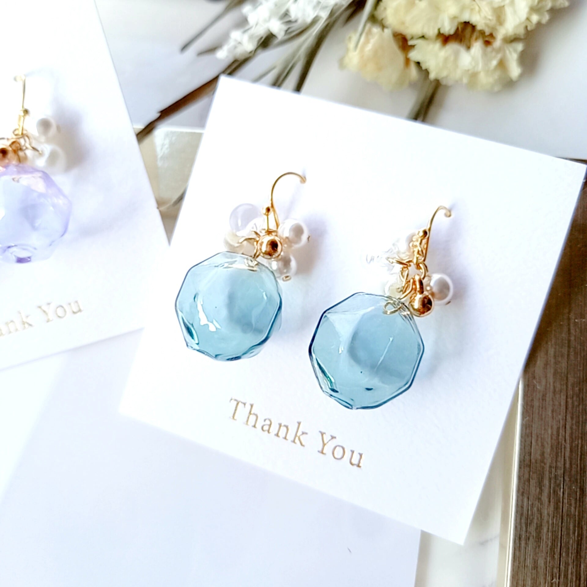 ガラスボールピアス グリーン ①シャラシャラ | yumecocolino