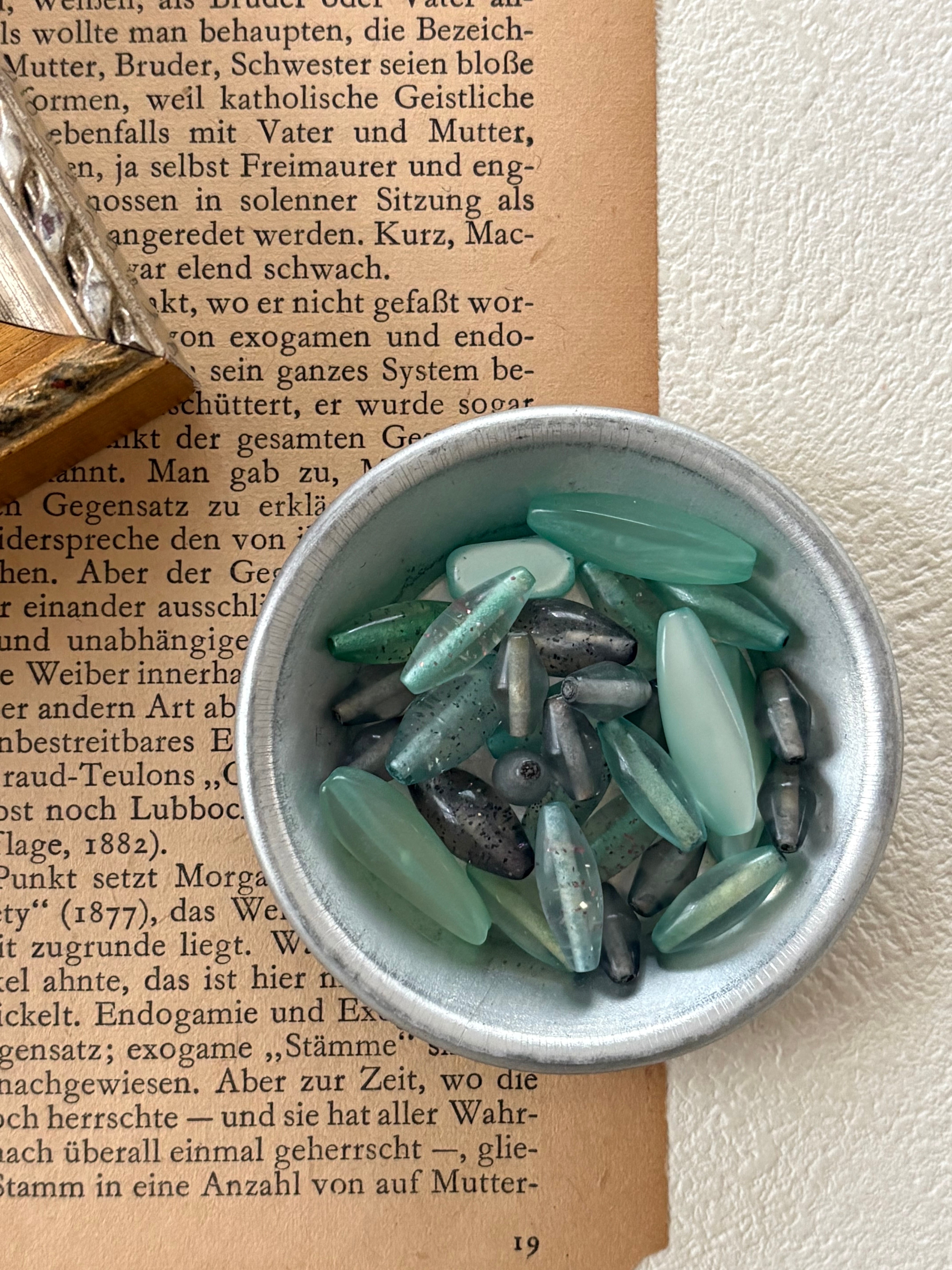 Japanese Vintage ヴィンテージ プラスチックビーズMIX 30個セット グリッター フロスト他 アクセサリーパーツ デコレーションパーツ