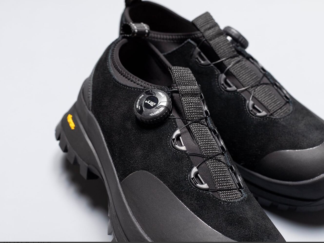 pg”OLIVER “ BLACK | Lapel online store