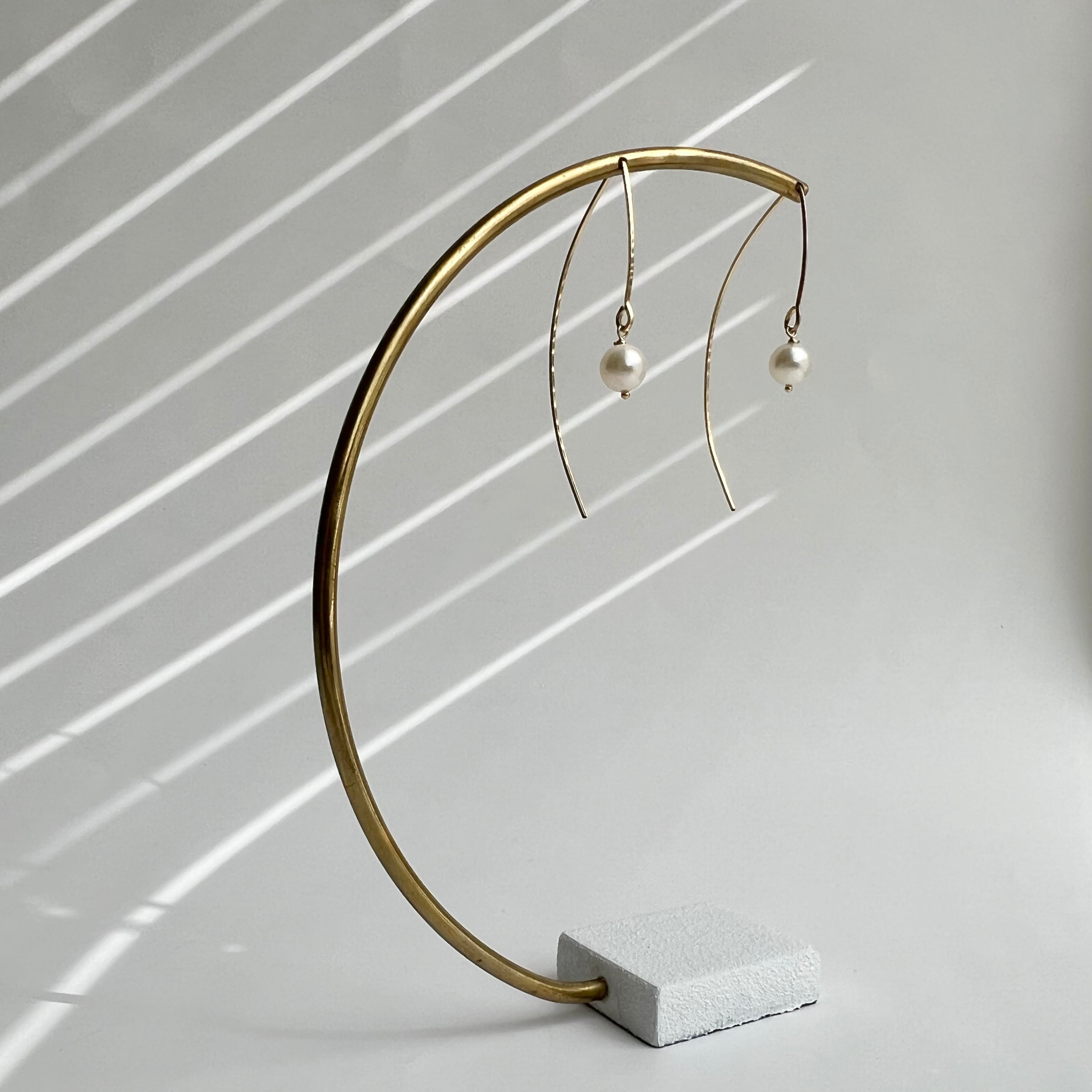 URURU】Akoya Pearl 14KGF Square Wire Pierce / あこや真珠スクエア