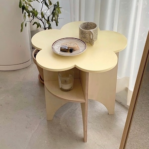 daisy side table / デイジー サイドテーブル レトロ フラワー 花形 収納 韓国インテリア雑貨 家具