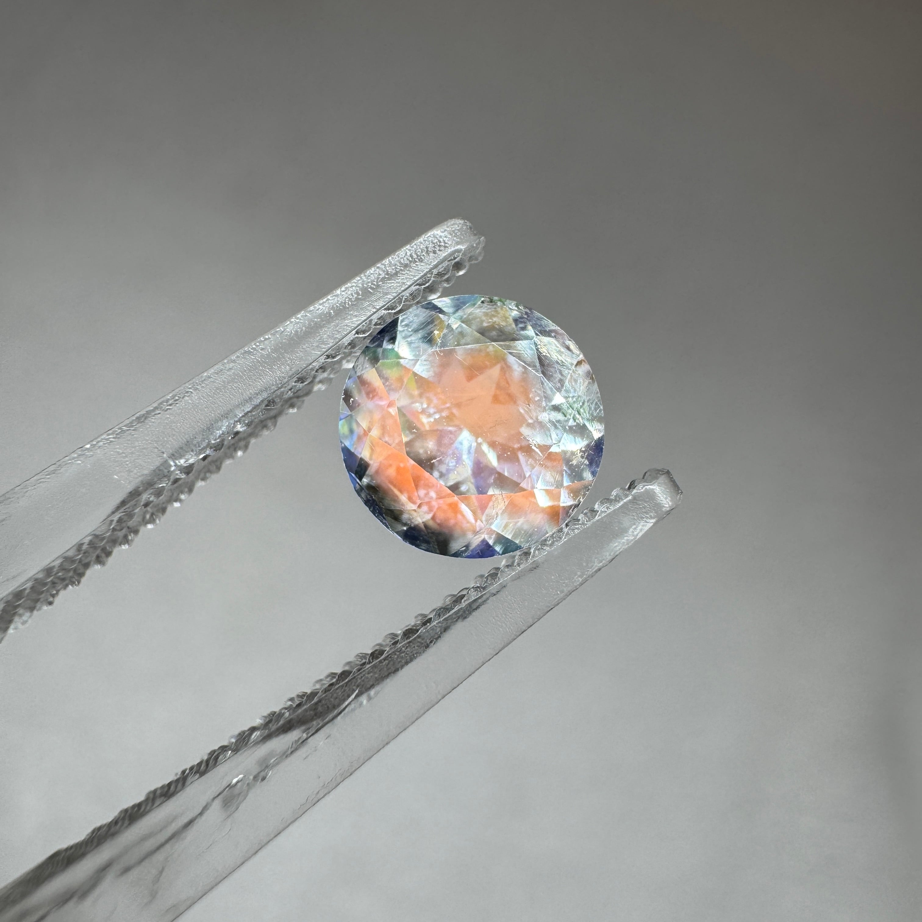 トマスゴンサガ産 〜パワーたっぷりそのまま研磨 ポイント水晶 水晶