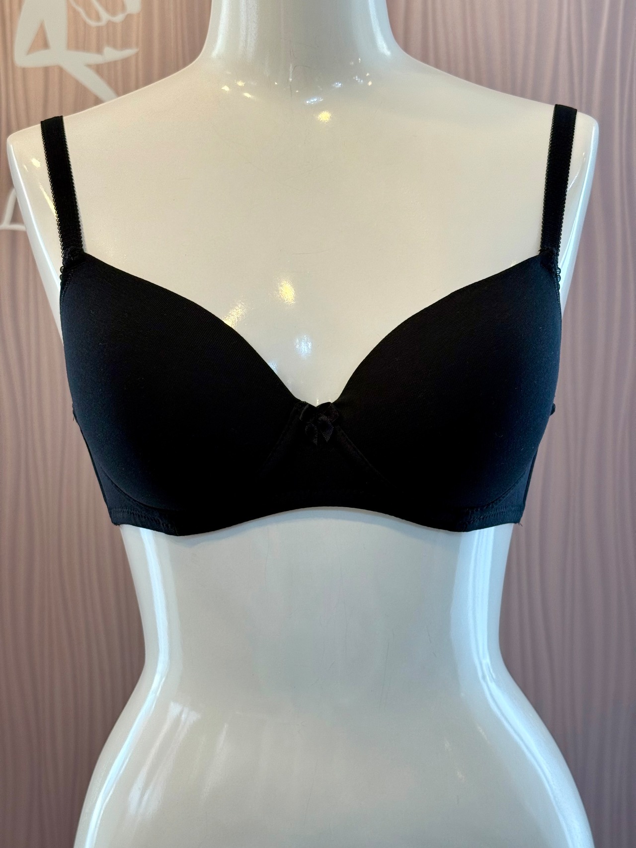 True　ブラック　ノンワイヤーパットブラジャー１B 　　 ヴェルデッシマ