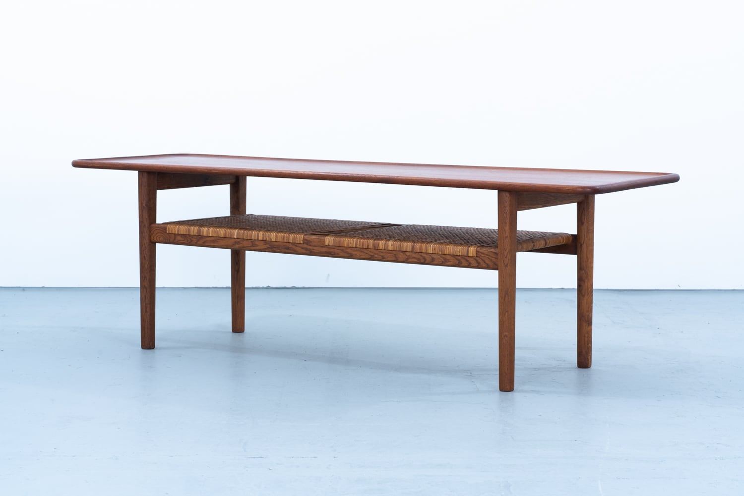 Hans J Wegner | AT10 coffee table | kaikki gallery | 北欧