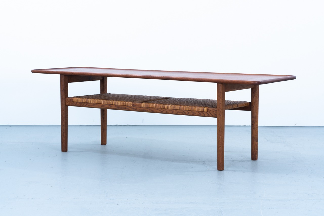 Hans J Wegner | AT10 coffee table
