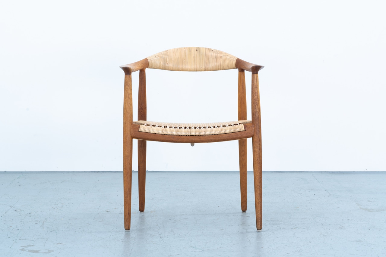 Hans J. Wegner | JH501 The Chair