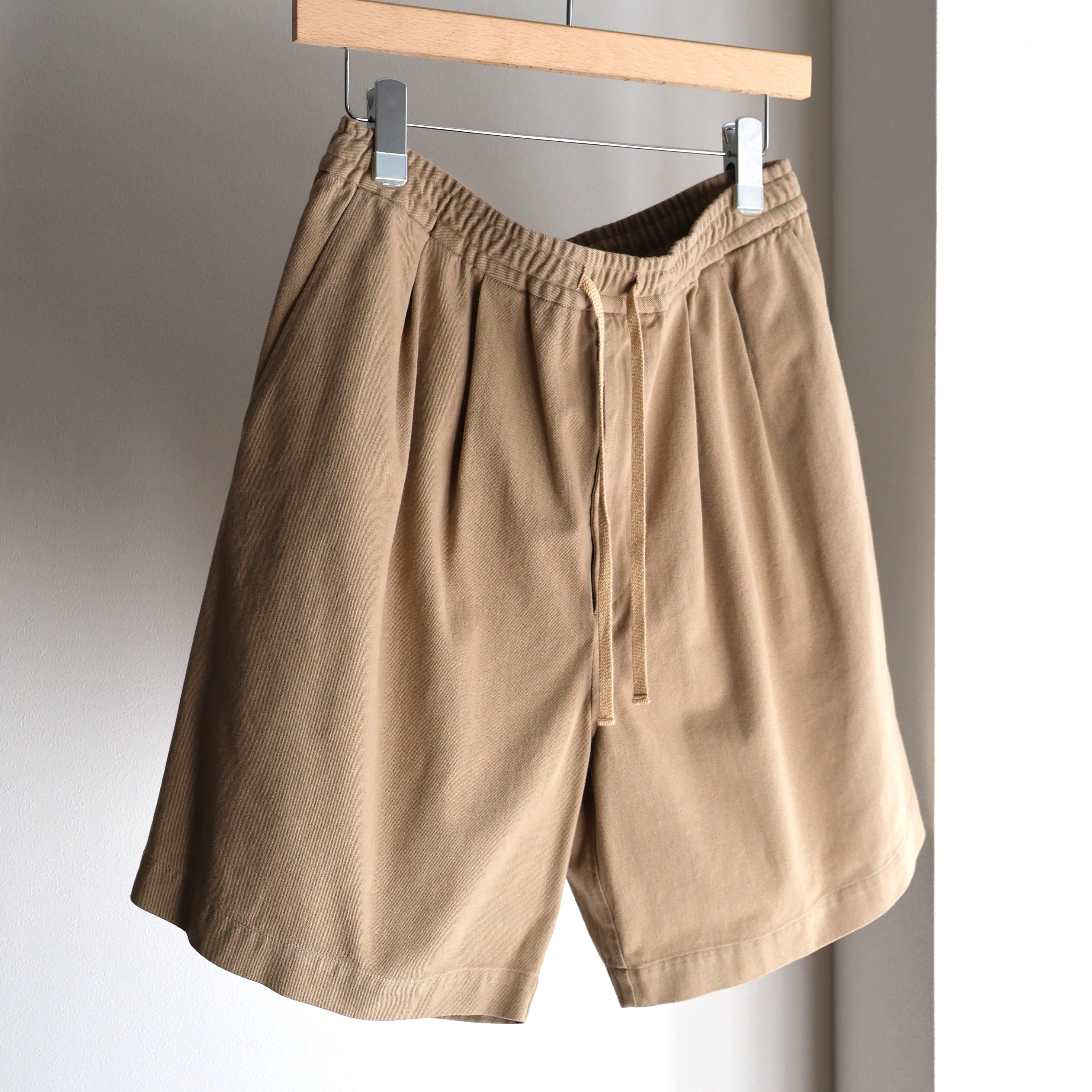 awasa “ hard twist cotton twill wide easy shorts ( Khaki )” | H.inch