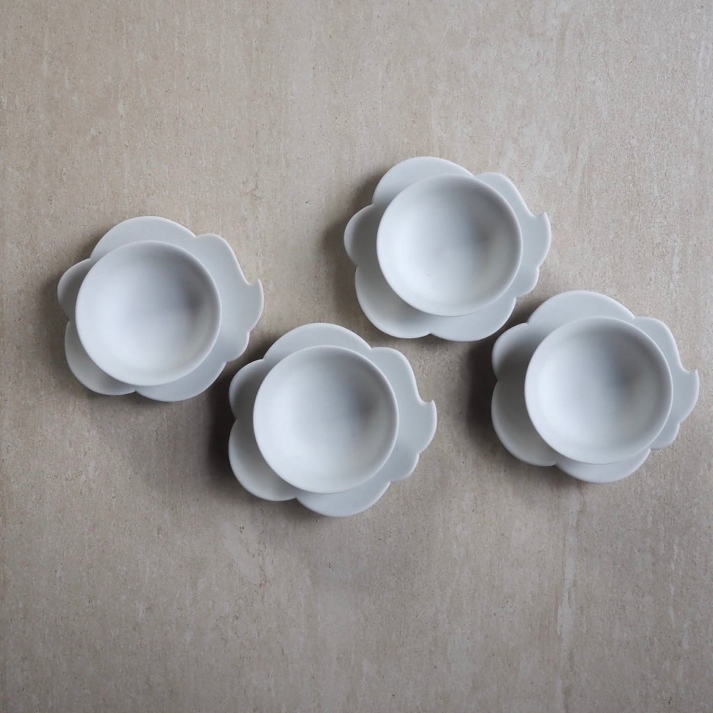 東 一仁/白磁 ウンリュウ 茶杯(茶托付き)