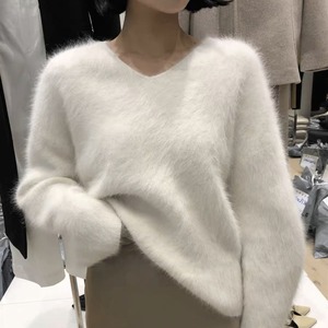 レディース トップス ニット セーター プルオーバー シャギーニット 長袖 萌袖 Vネック オーバーサイズ  フェミニン ふわふわ モヘア かわいい 大人可愛い きれいめ シンプル カジュアル 上品 おしゃれ こなれ感 ガーリー 抜け感 ラブリー キュート ベーシック ナチュラル 無地 秋 冬 学生 学校 通学 デート お出かけ お泊まり 女子会 休日 高原 ガーデン ショッピング 合コン コンパ カフェ 普段使い 着回し モテ 清楚 定番 ゆったり フリーサイズ 白 ホワイト